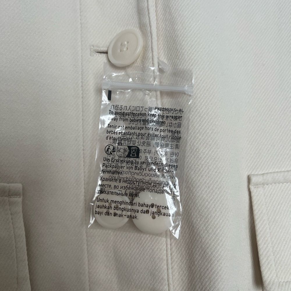 Uniqlo Classic Natural Beige Women's Jacket - Picture 7 of 8